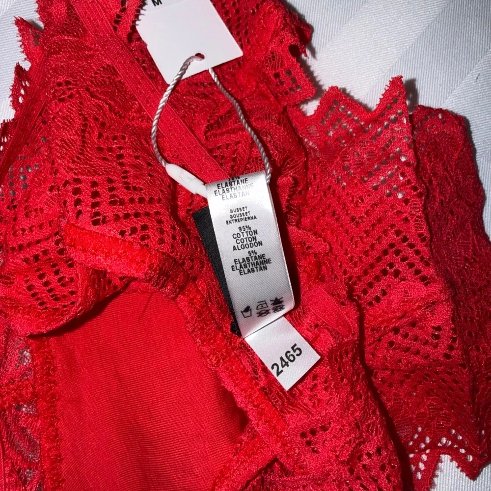 Cosabella‎ Red Floral Lace Open Back Cutout Cheeky Panties Scalloped Edge New M
